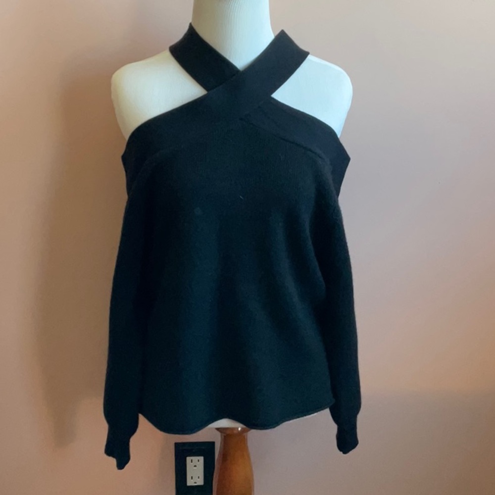 Line & Dot Sweater